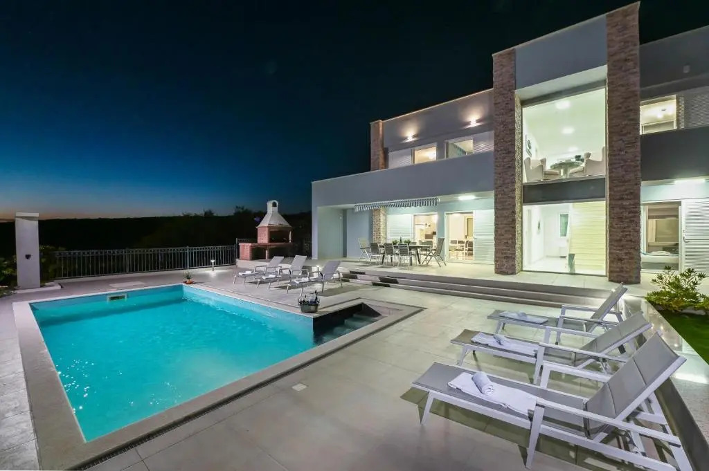 Luxury Villa Royal I with Private Pool