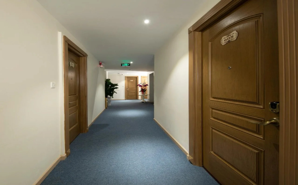 Diamond Hill Hotel