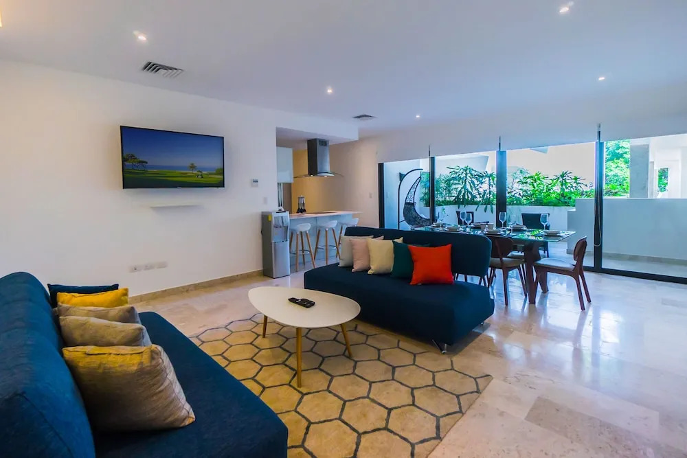 Cruz del Mar Condo