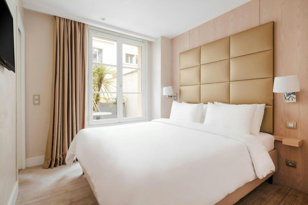LEdmond Hotel Parc Monceau
