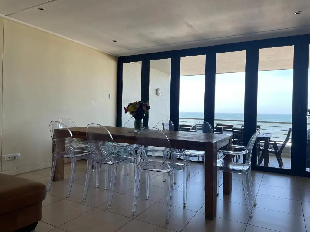 UMDLOTI - On the BEACH! Private & Central. Sleeps 8.