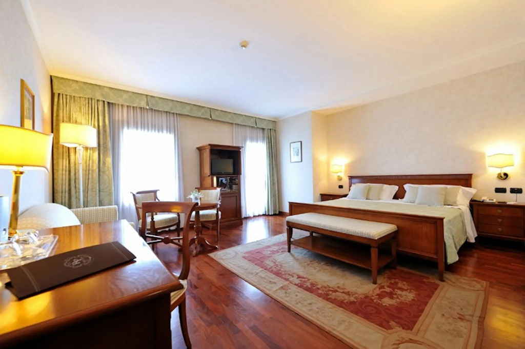 Hotel Roxy Plaza