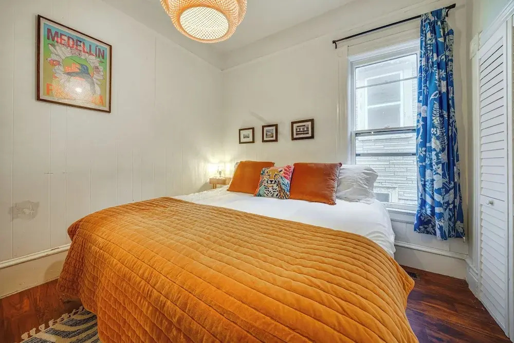 Heart of Seattle: Pet-friendly Bungalow w/ Yard!