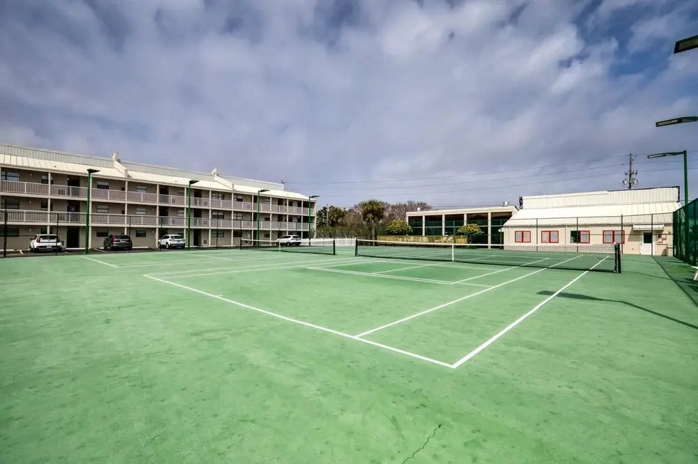 Spectacular views with numerous amenities and pools on sands of Orange Beach