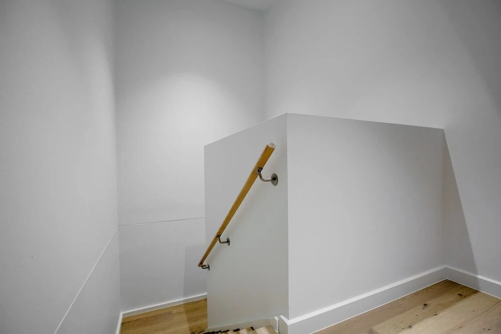 106*Modern Prestige*3-Storey New Establishment