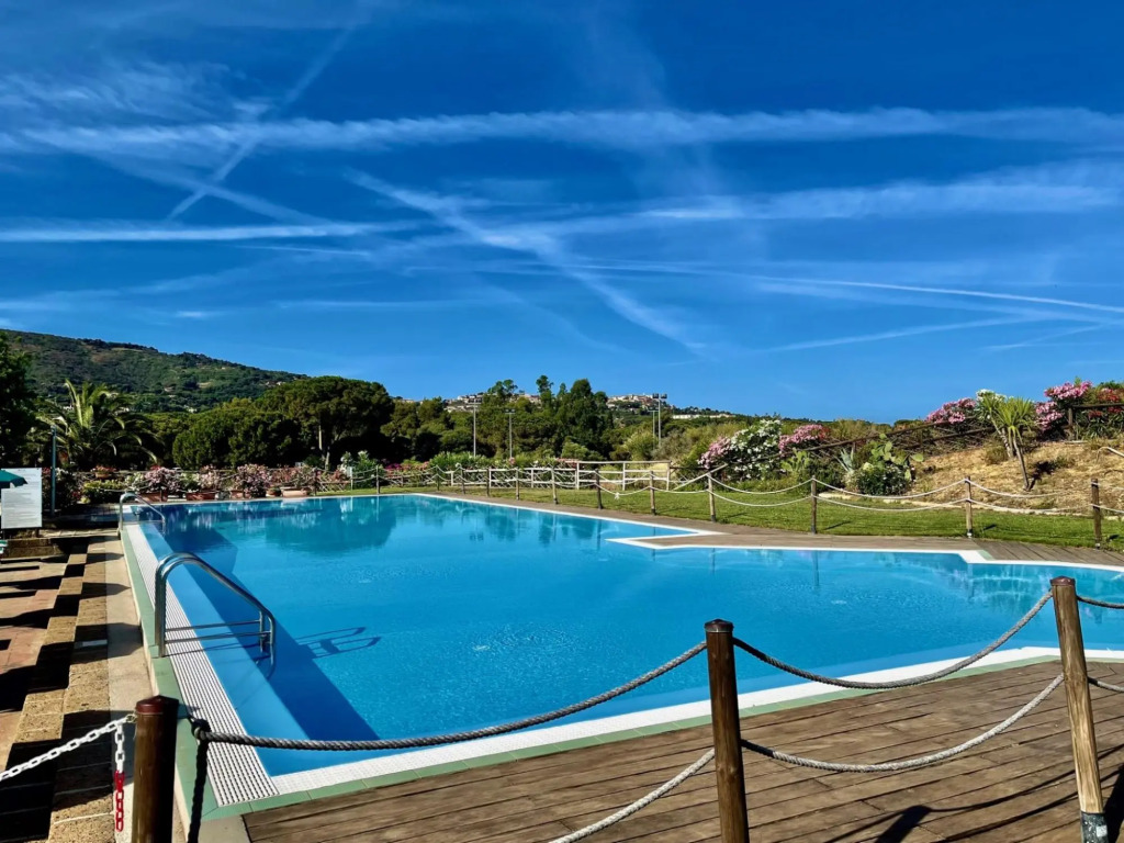 Studio apartment situated inside the Verde-blu residence, for 4 people, sq.m 34 , with terrace, pool-VERDEBLU 609
