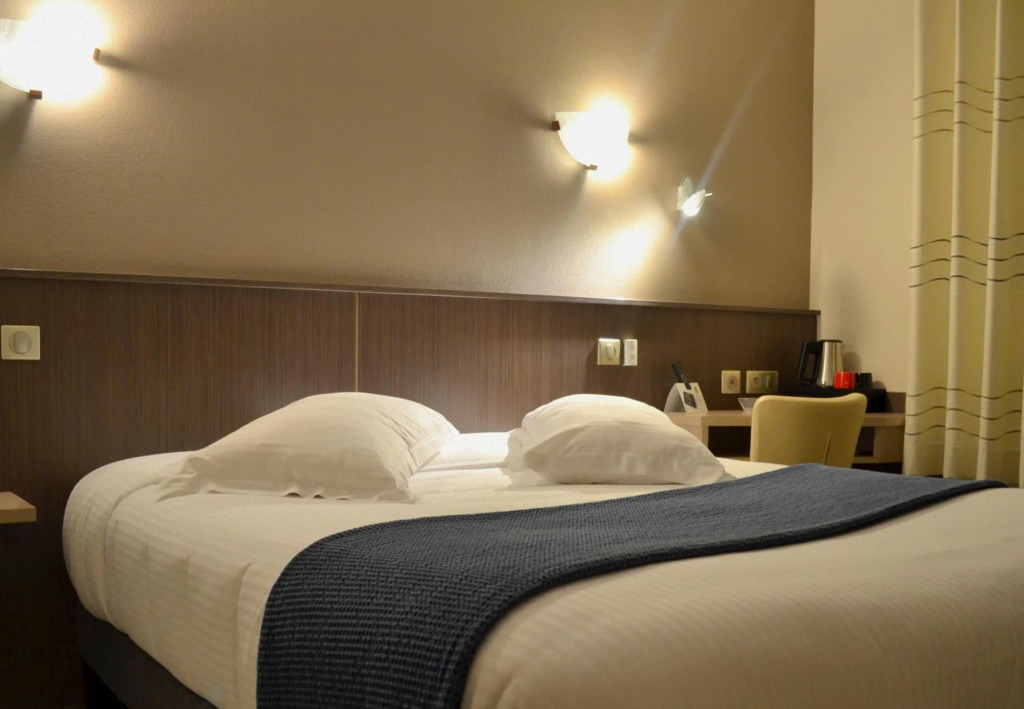 Hôtel CARRER Le Rhien