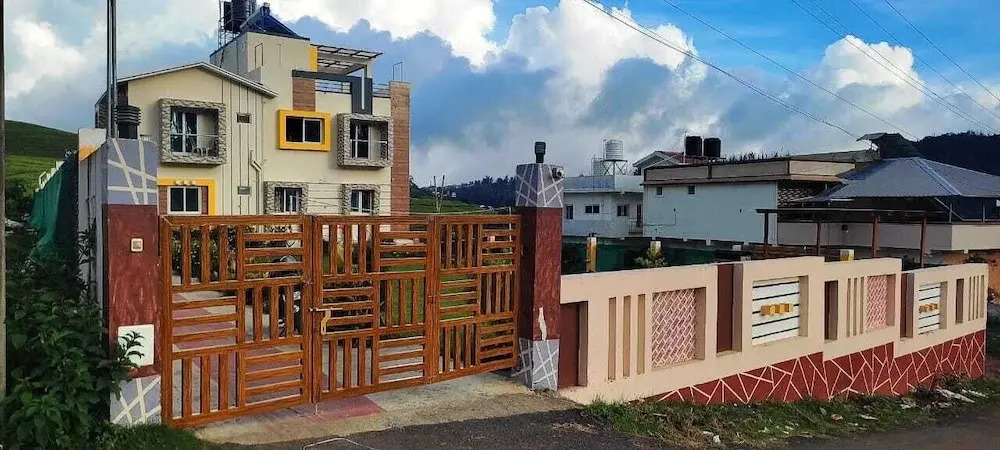 Rose garden enclave for families