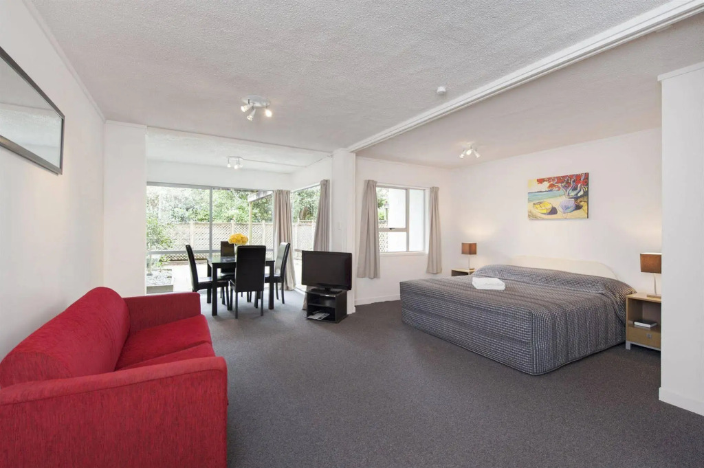 City Towers Apartments