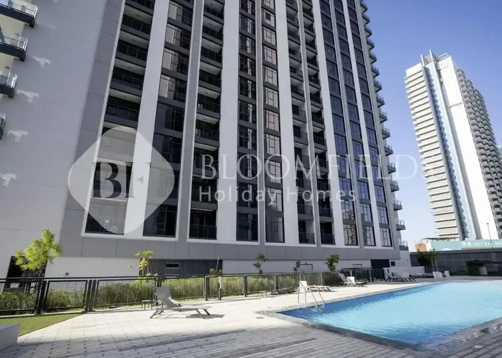 Bloomfields Stylish 1BR The Bridges