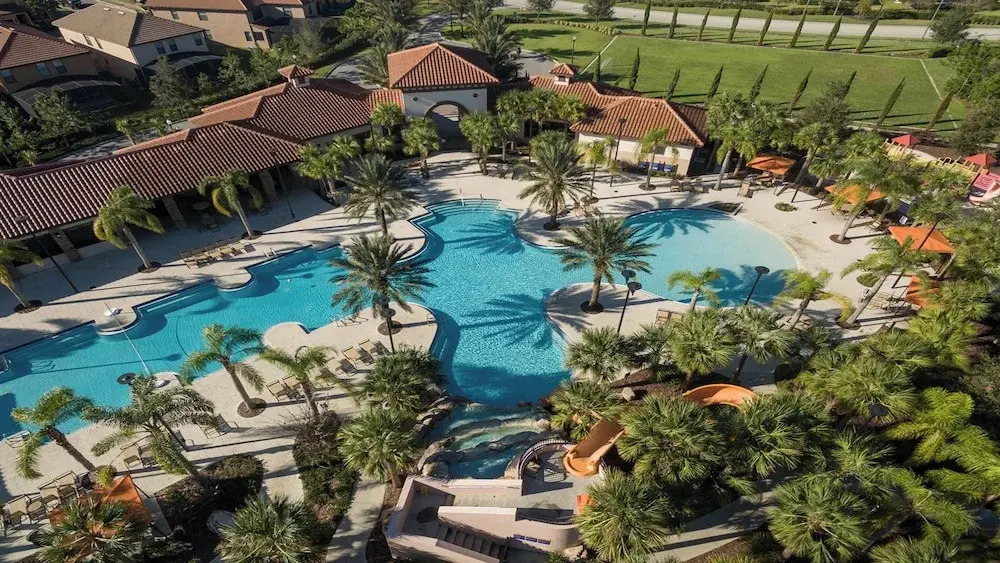 Special Deal 5BR Townhome w Pool Near Disney