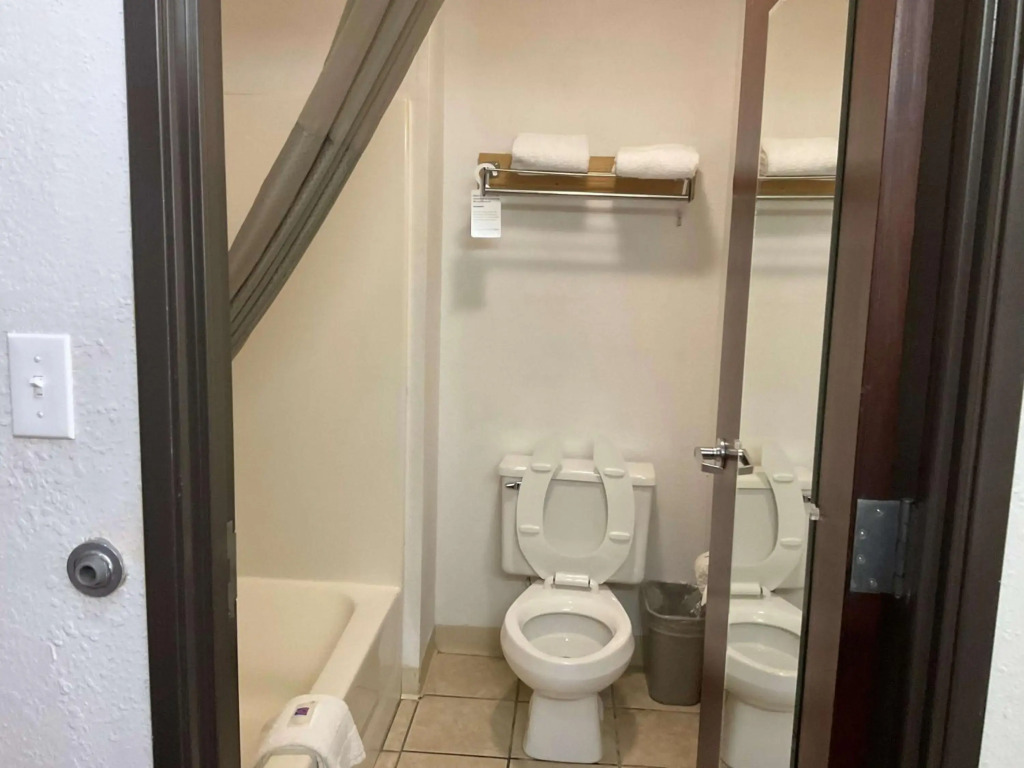 Motel 6-Hannibal, MO