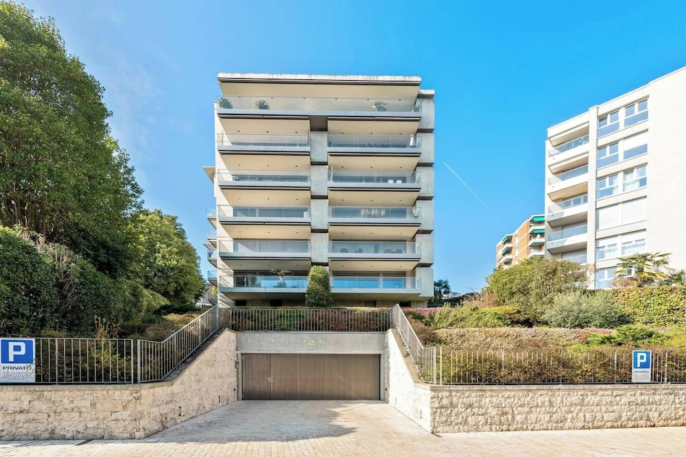 Luxury Apartment The DOM Lugano