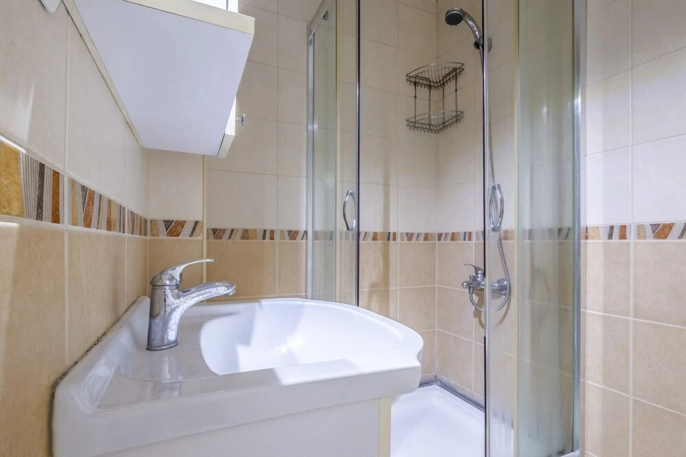Studio Flat Near Public Transportation in Sisli