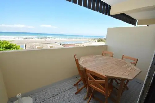 residence front de mer les oceanides