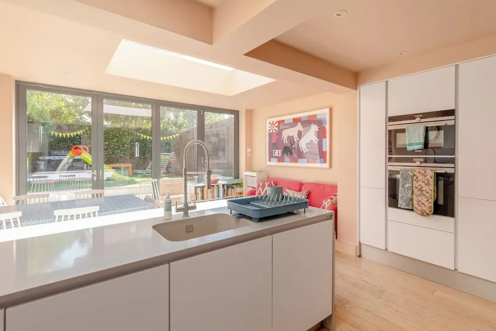Beautiful Family-Friendly 3BD House - North Sheen