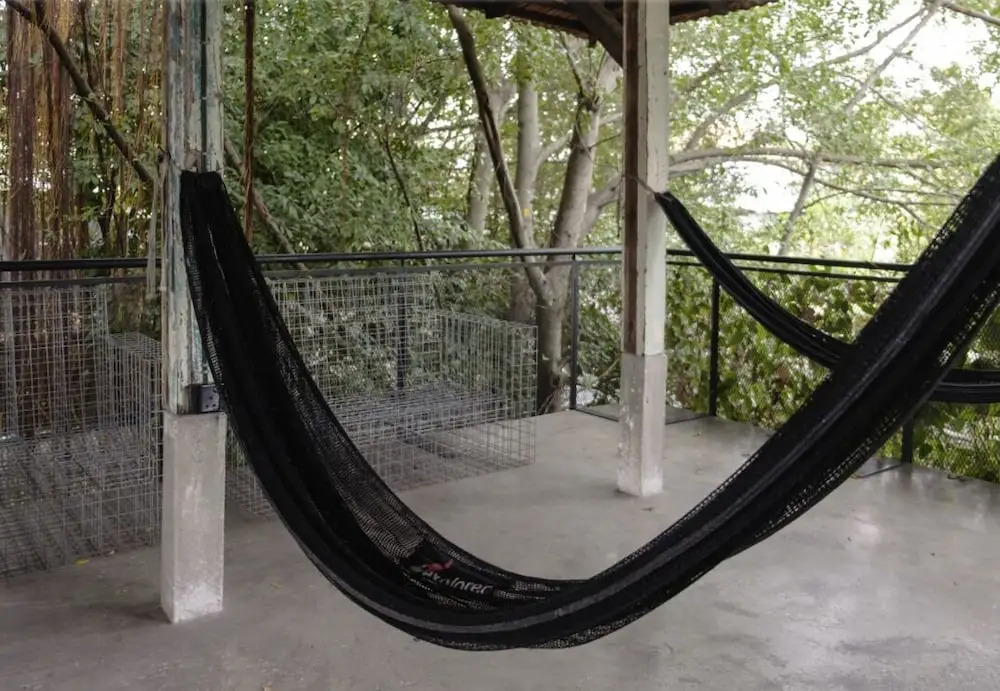 Belakang Kong Heng Ipoh Hotel