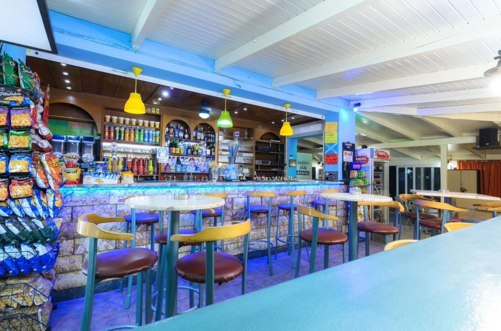 Savvas-Deval Hotel