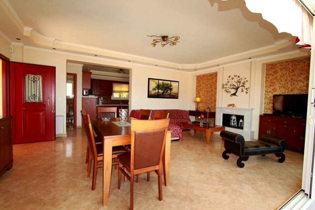 Romanza Villa