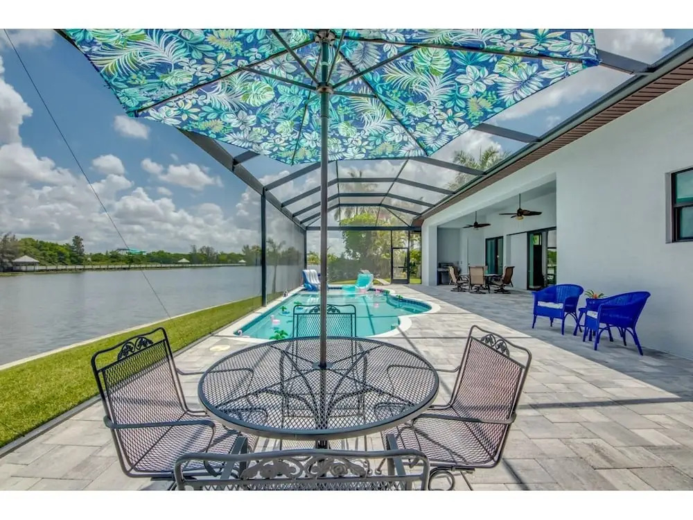 Villa Lake Kennedy - Roelens Vacations
