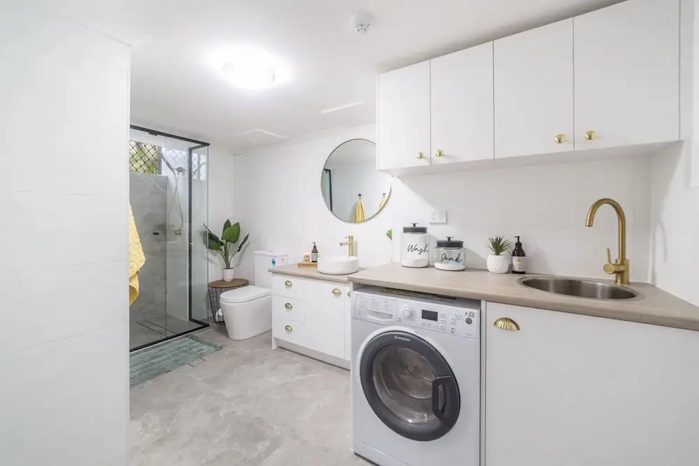 Beautiful Fresh Large 2BR 2Bath Apt