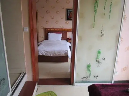 Ganxian New Celebrity Hotel