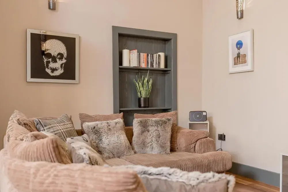 Bohemian Luxury Accommodation in the Heart Edinburgh s Leith Dist Montague