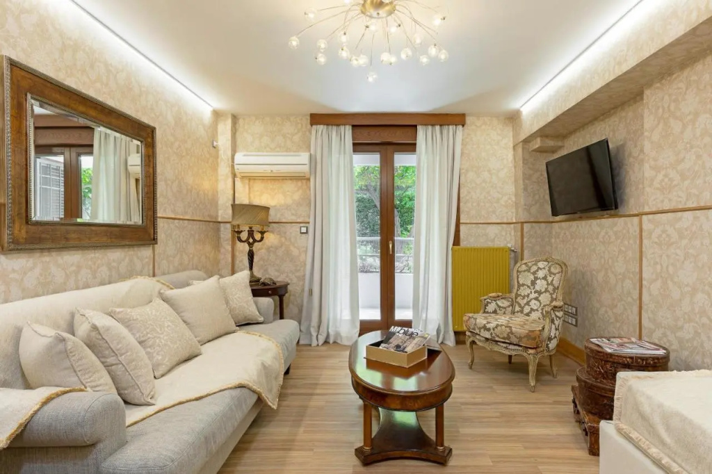 Vouliagmenis Elegance by Acropolis Suites