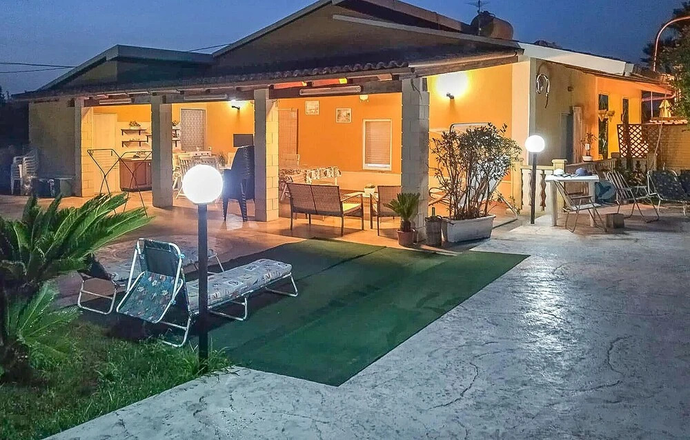 Amazing Home in Ispica With Outdoor Swimming Pool, Wifi and 2 Bedrooms