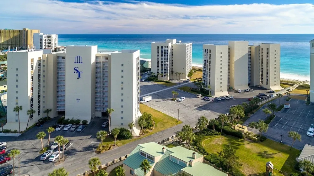 Shoreline 3042 Condo