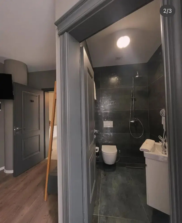GRAND JNK Boutique Hotel