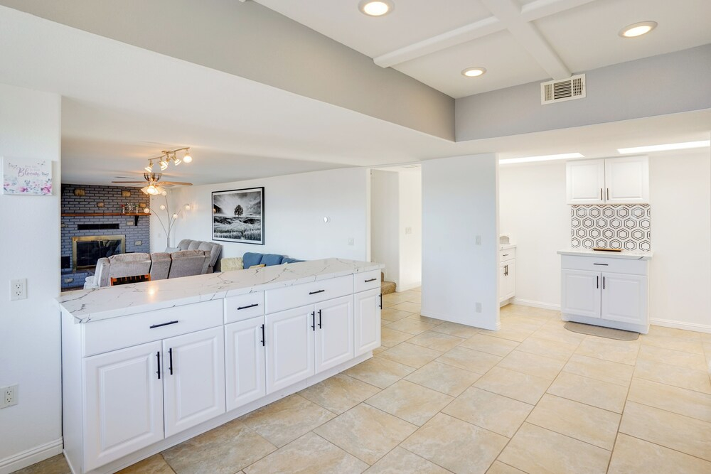 Waterfront Getaway on Lake Elsinore w/ Swim Spa