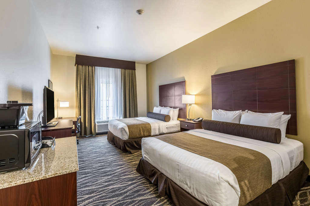Cobblestone Hotel & Suites – Stevens Point