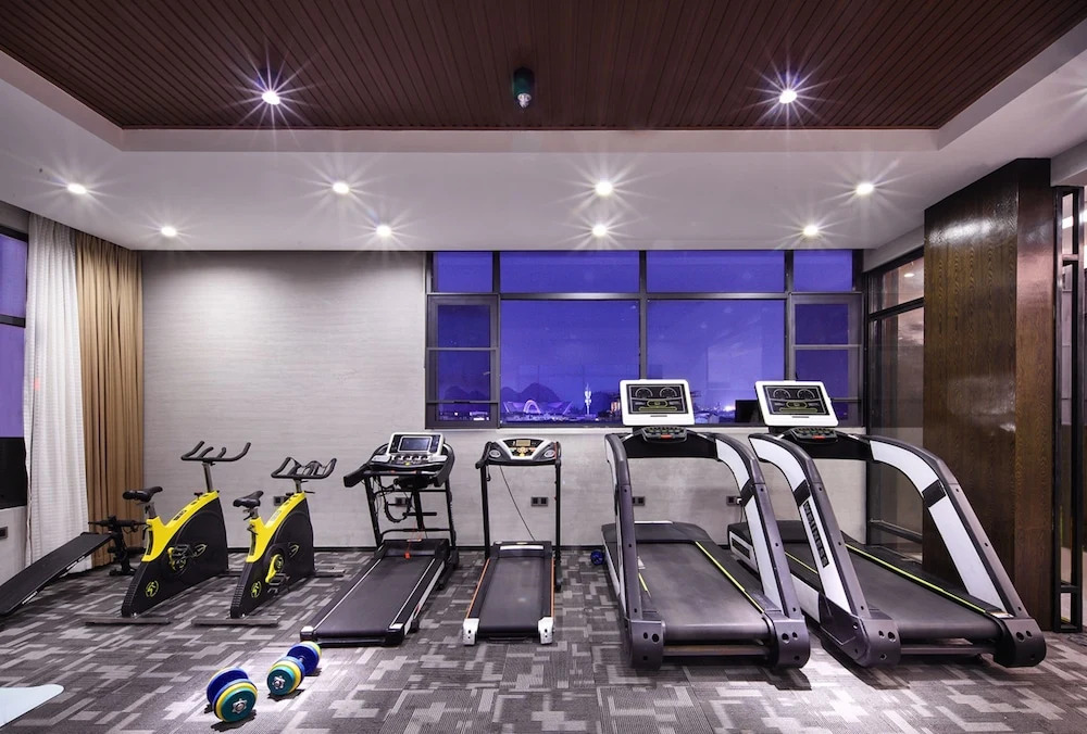 Wing Hotel Guilin - Central Square