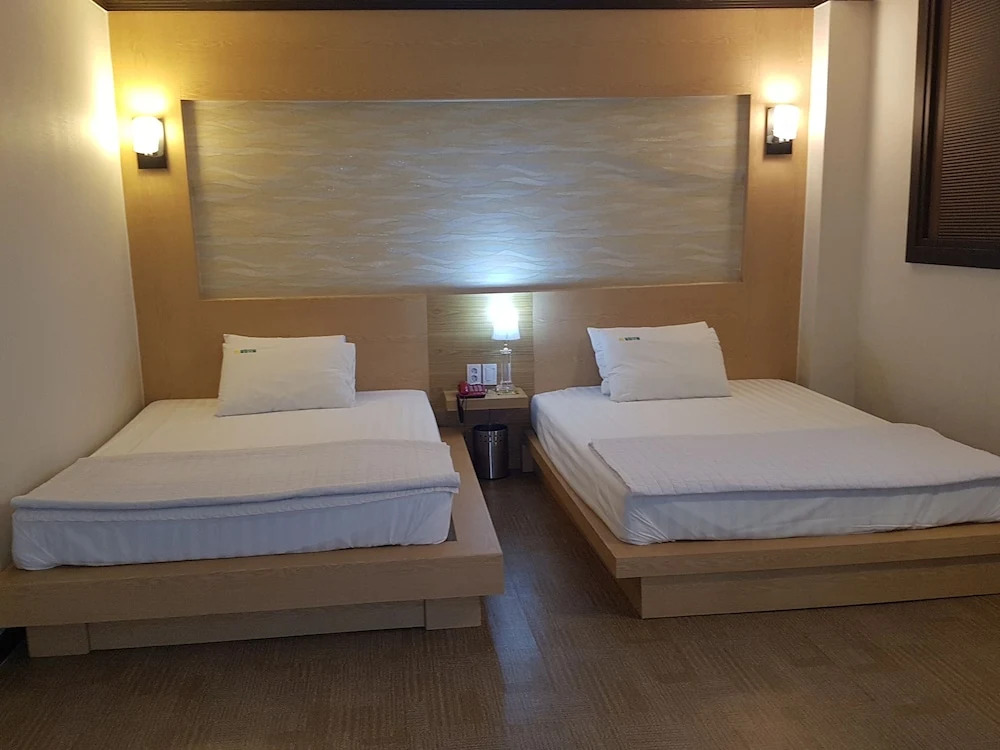 Daegu Hilltop Hotel
