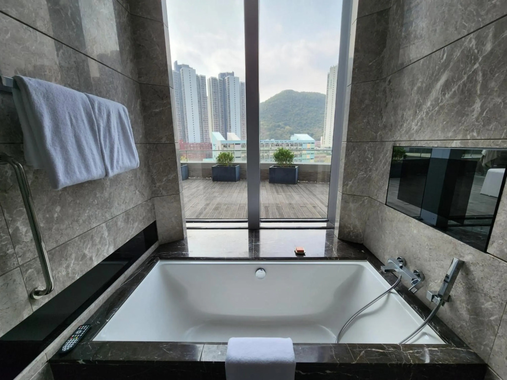 The Royal Garden Kowloon East