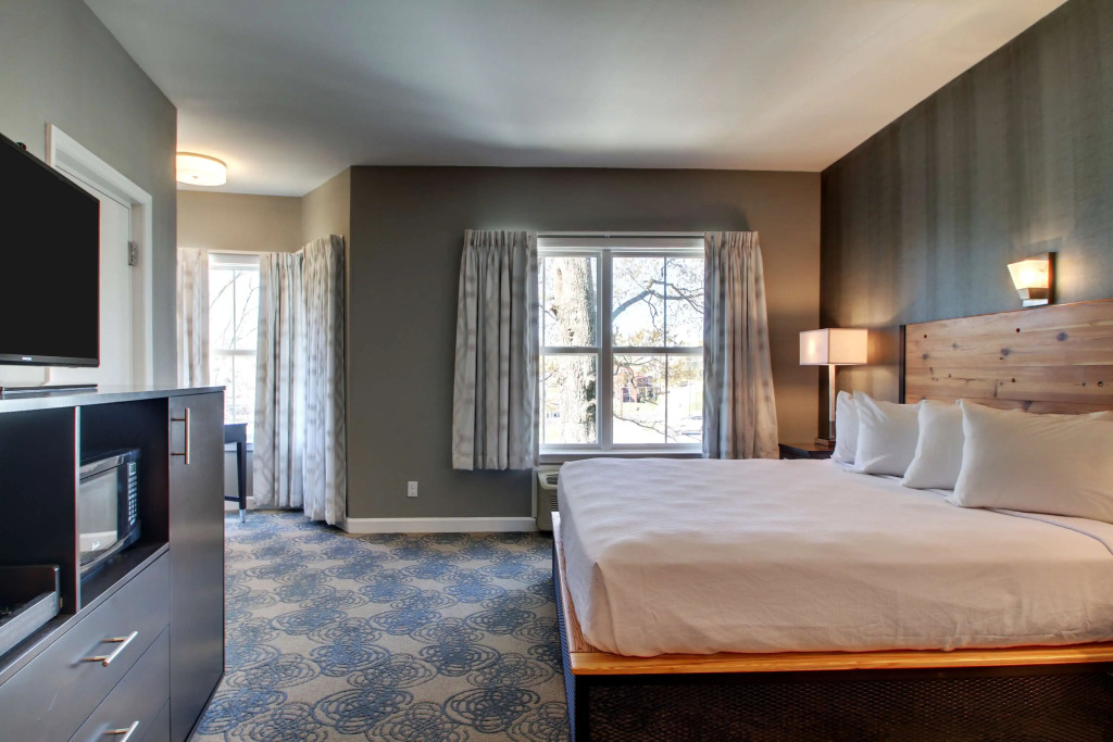 Hotel Finial BW Premier Collection Oxford - Anniston