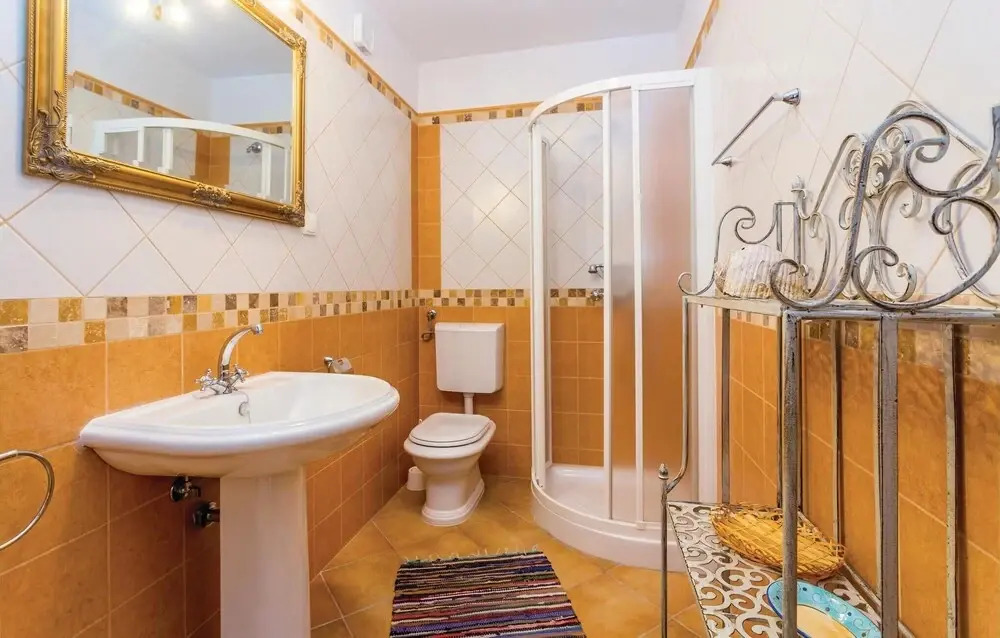Nice Home in Draga Bascanska With Wifi and 5 Bedrooms