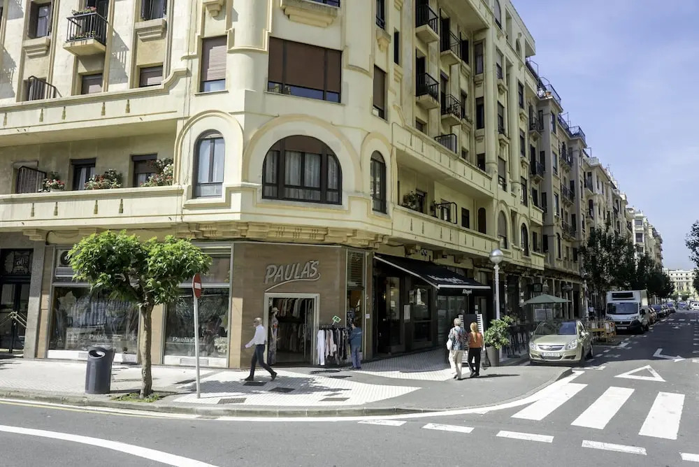 Always Easy | Kursaal