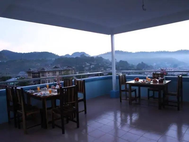 Pine Breeze Hotel