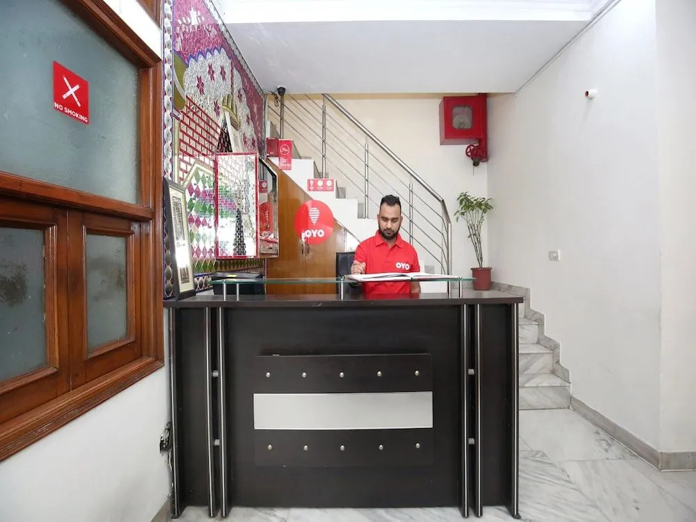 OYO Flagship 2431 Hotel Skylark
