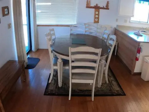 Edgewater #8 2BR 2BA Lake View