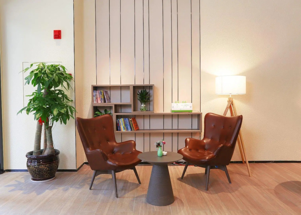 Отель Hanting Hotel Ningbo Hangzhou Bay Century City