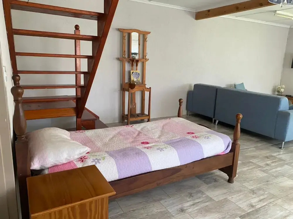 Stunning Private Cottage in the Heart of Nyanga - 2095