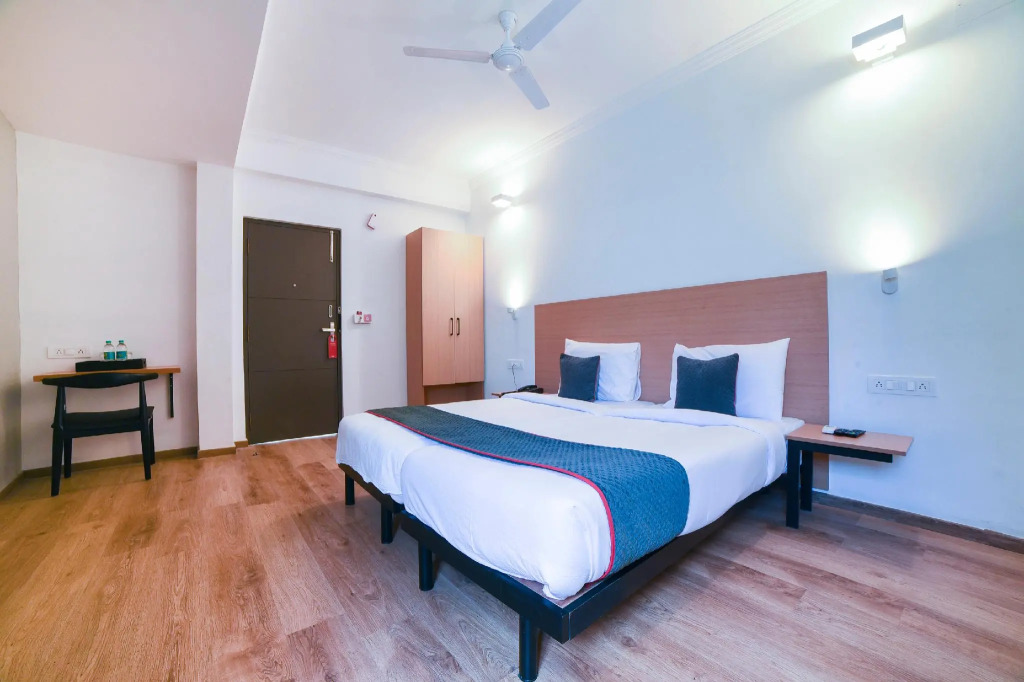 OYO Townhouse 142 Vadapalani