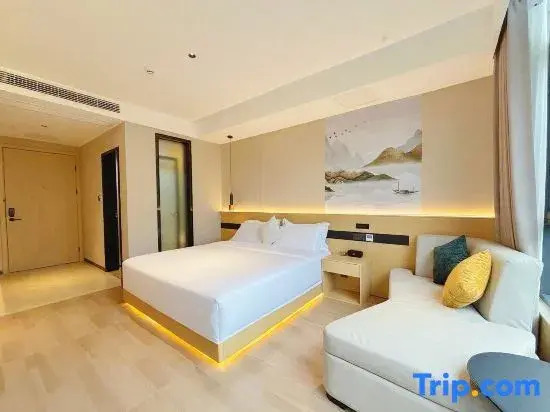 Yayue Hotel (Chongqing Kaizhou Pedestrian Street Xinshiji)