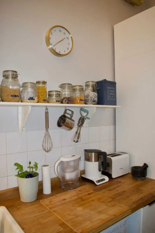 Cozy 1 Bedroom Home Near the City Centre