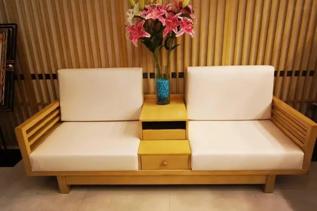 Yitel Trend (Fuzhou Guping Road Provincial Government Pingshan Metro Station)