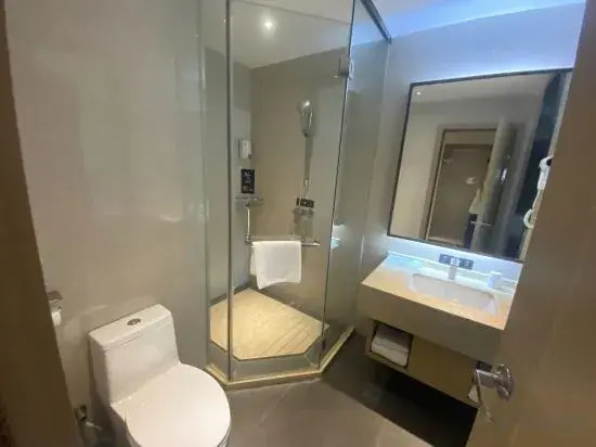 Mianzhu Huasheng Express Hotel (Lufu Shijia)