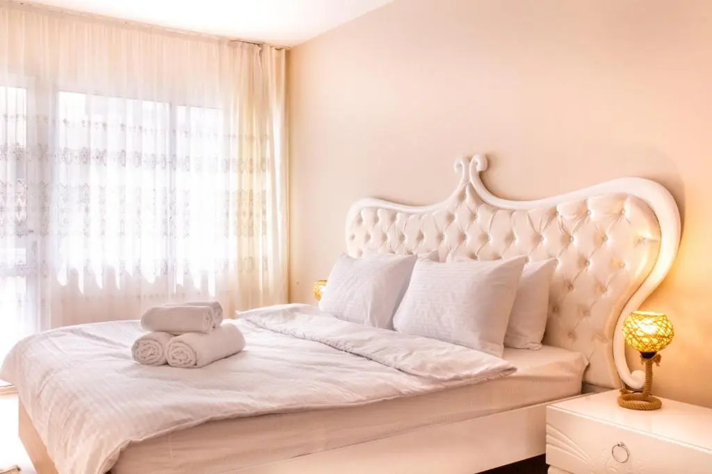 Furnished Stylish Sea View Flat in Izmir Konak